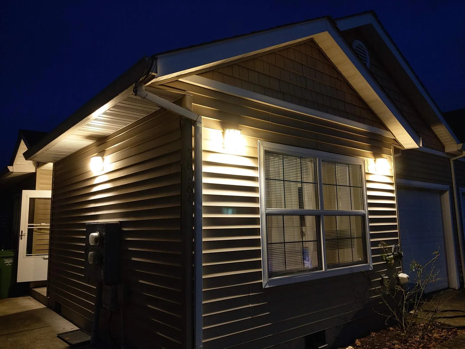 58984 Alexandra Ln — Photo 2