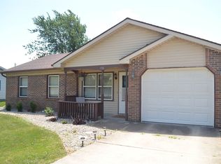 136 E Linn Rd, Bluffton, IN 46714