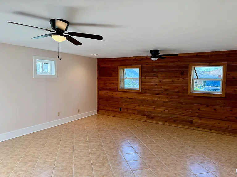 1109 Sally Anne Dr — Photo 7