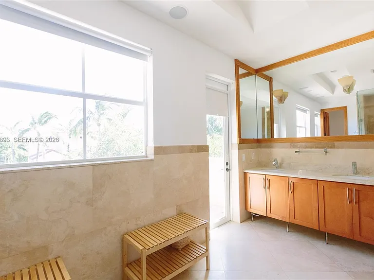 335 W Enid Dr — Photo 28