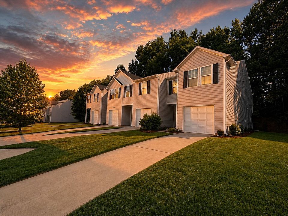 1st image of 131 Evonshire Blvd
