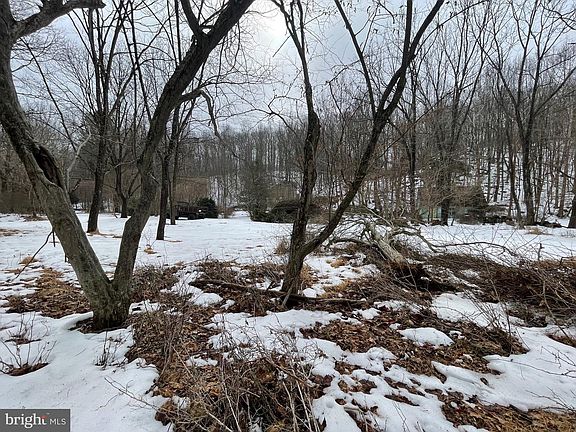 4th image of Flag Marsh Rd