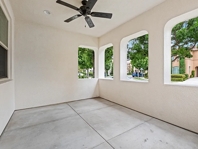 142 Borrego Dr — Photo 3