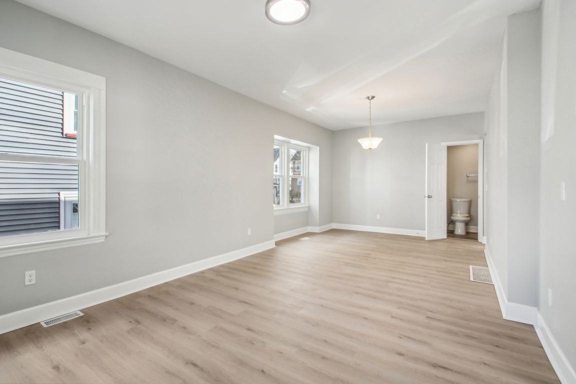 Dove St-02042025-007.jpg
