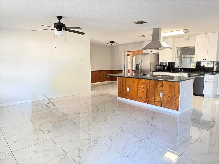 1365 Alton Rd — Photo 3