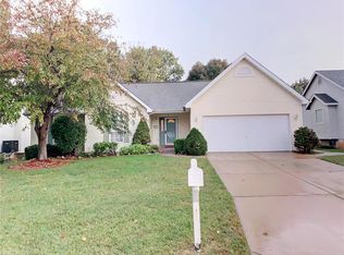 122 Keystone Crossing Dr, O'Fallon, MO 63368