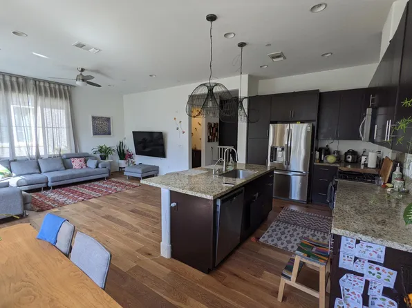 271 Odyssey Ln, Milpitas, CA 95035