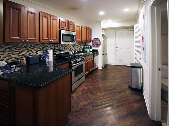2nd image of 3322 W Cortland St #G