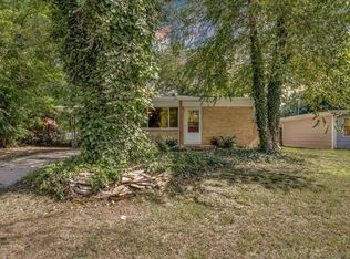 1410 E Cloverdale Dr, Wichita, KS 67219