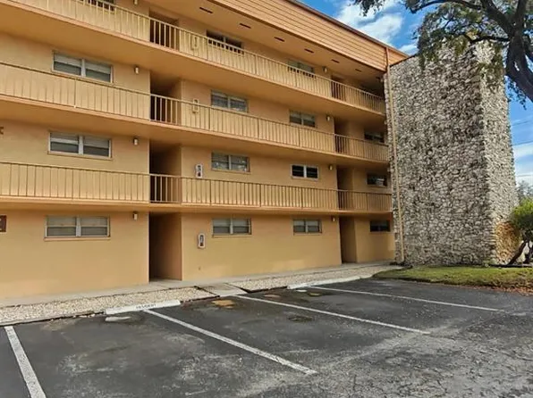5820 N Church Ave Unit 112, Tampa, FL 33614