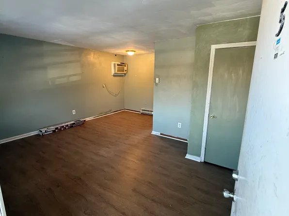 500 Wrays Chapel Rd #5, Rocky Mount, VA 24151