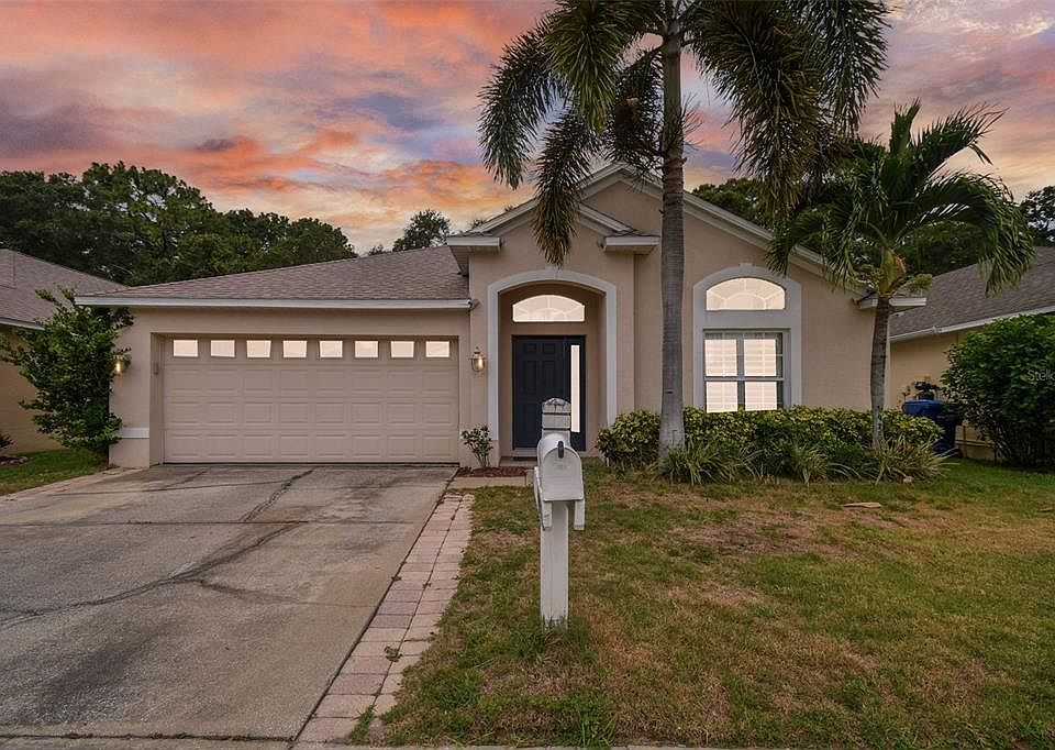 1st image of 14880 Hidden Oaks Cir