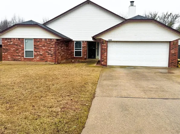 12004 Hollyrock Dr, Yukon, OK 73099