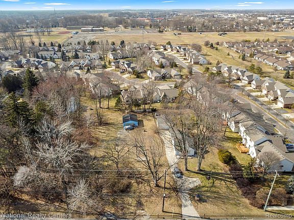 3rd image of 13450 Pardee Rd