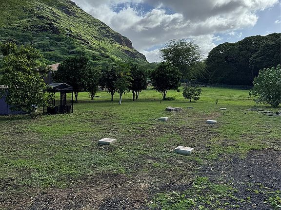 3rd image of 85-171 Maiuu Rd