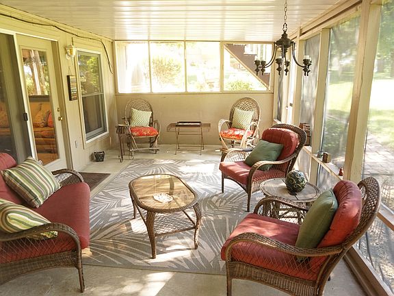 Screened In Porch