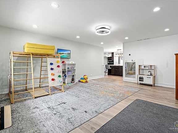 5th image of 823 Georgean Ln