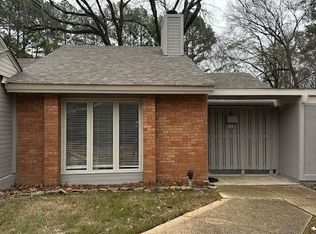 200 Woodgreen Dr APT 11, Madison, MS 39110