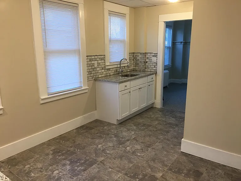 87 Atwater St #2 — Photo 4