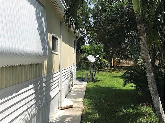 2nd image of 24441 Lindy Ln
