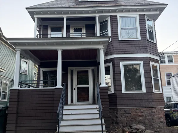 71 Hungerford Ter, Burlington, VT 05401