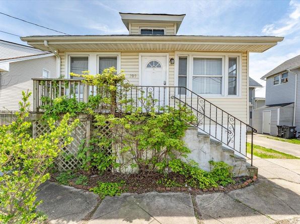 209 Seagirt Avenue, Far Rockaway, NY 11691