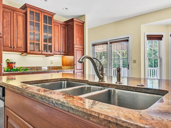 370 Saddlewood Dr, Wirtz, VA 24184
