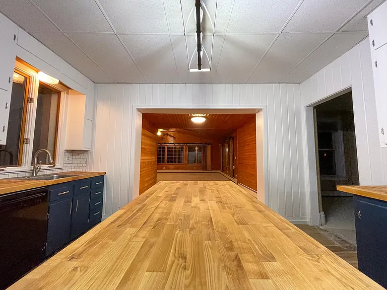 55 Oak St #1 — Photo 5