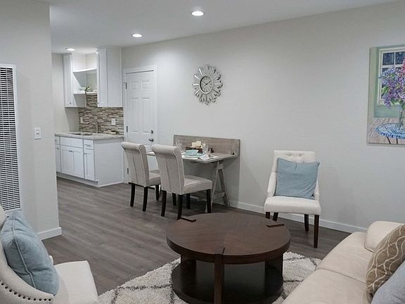4th image of 954 Fickewirth Ave