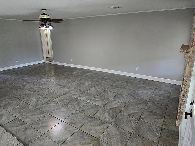 11507 Marrs Dr — Photo 9