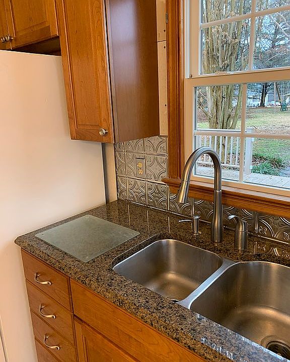 Recently updated kitchen 