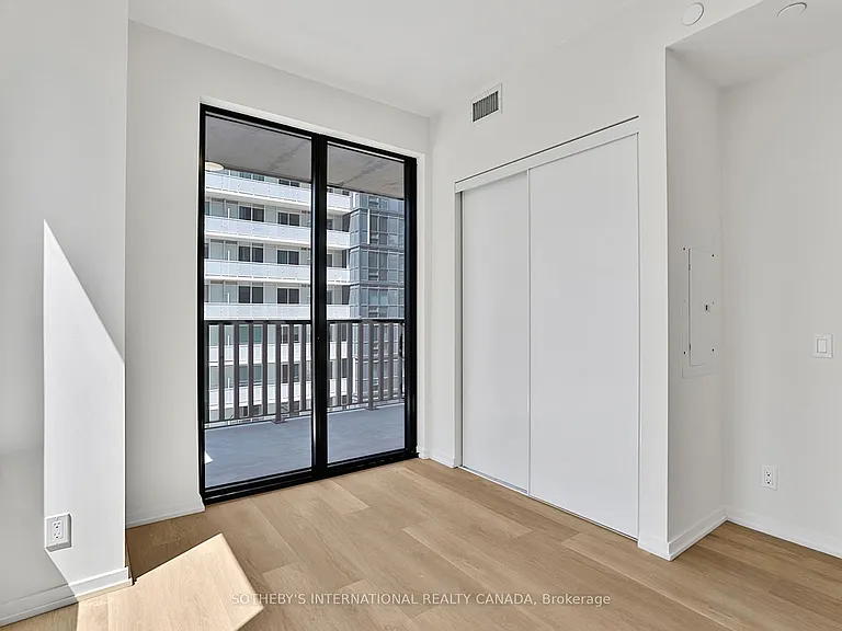 109 Erskine Ave #1110 — Photo 38