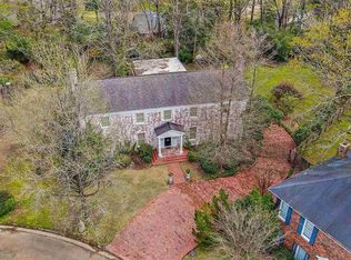 47 S Crownpointe Dr, Jackson, MS 39211