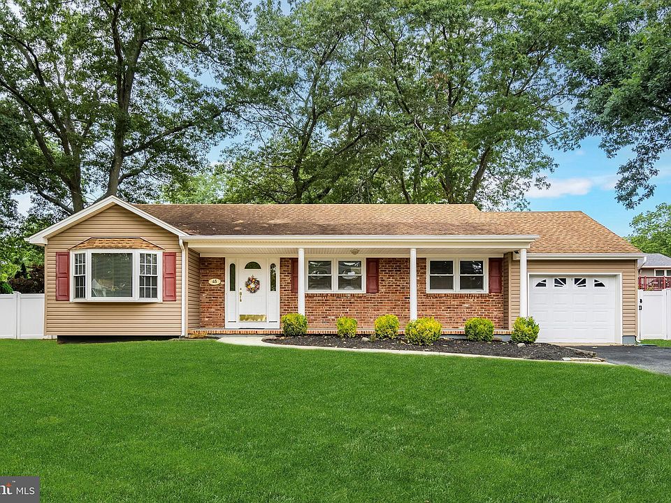 1st image of 45 Woodridge Ave