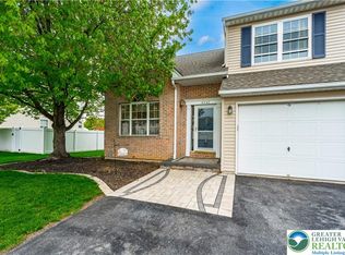 4041 Appleseed Dr, Coplay, PA 18037