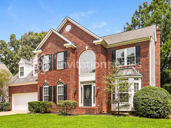 1017 Briarmore Dr, Indian Trail, NC 28079