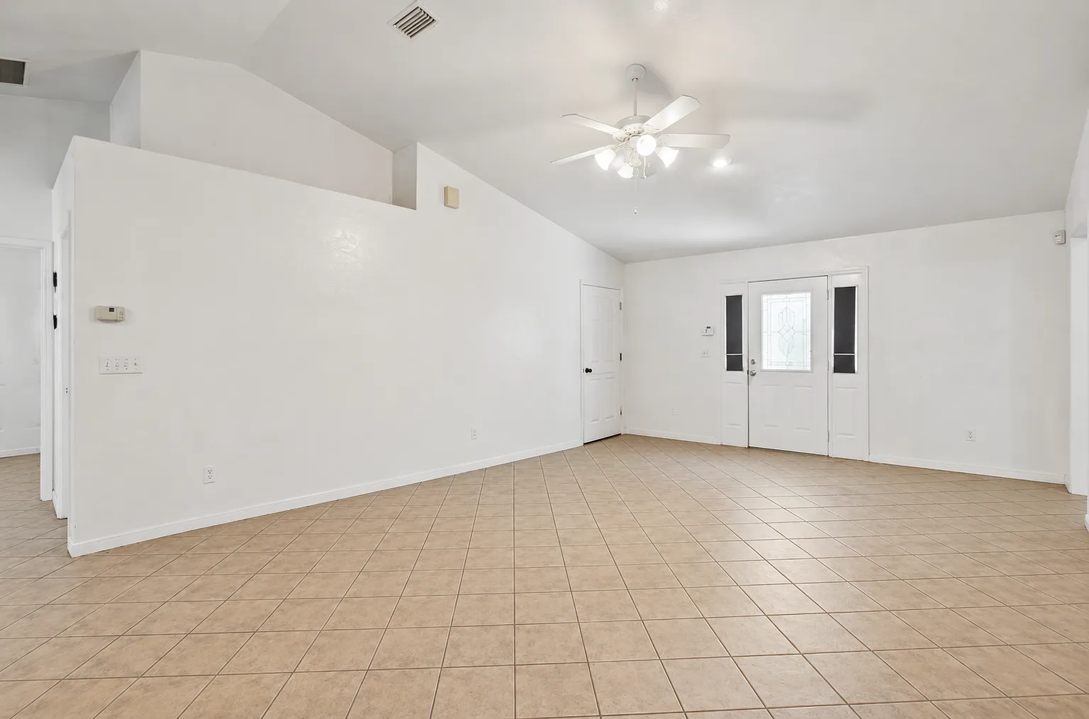 3 bed, 1631 sqft, $1,800 — Photo 4