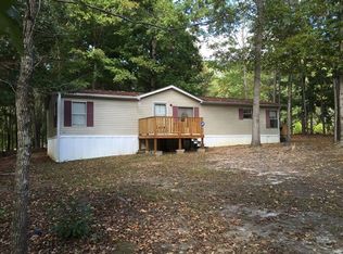 41 Garden Lake Dr, Carrollton, GA 30116