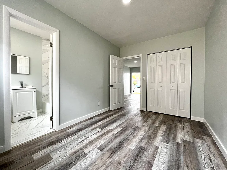 750 NW 9th Ave #3B — Photo 6