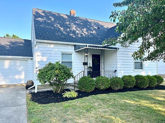 2nd image of 437 Delano Ave