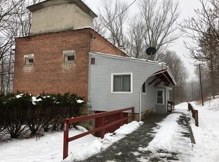284 High St, Hop Bottom, PA 18824