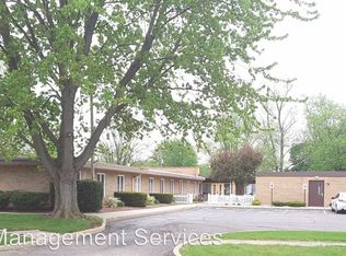 952 W Walnut St APT 10, Nappanee, IN 46550