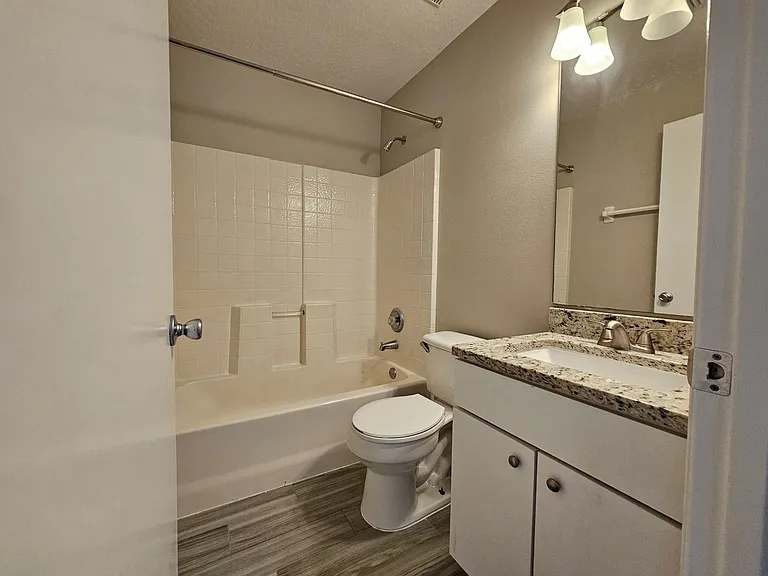 602 S Grand Hwy — Photo 21