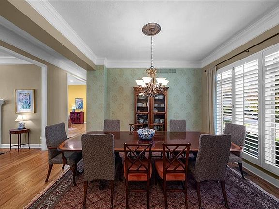 3rd image of 12214 Avila Dr