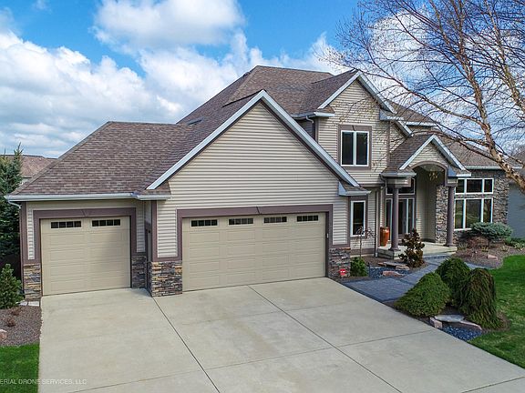 5th image of 1581 Lakeside Dr