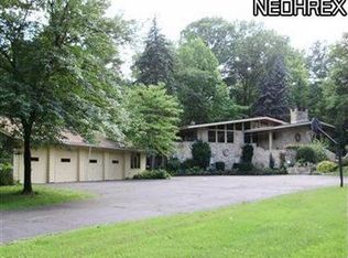 5996 Case Rd, North Ridgeville, OH 44039