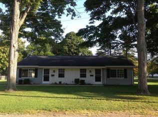 8 W Douglas St, Bangor, MI 49013
