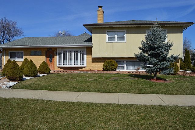 1st image of 8450 Mayfield Ave