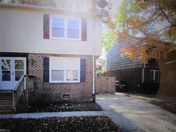 2nd image of 9396 Pine Tree Rd #B