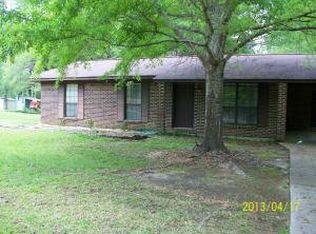 281 Old Schoolhouse Rd, Ellisville, MS 39437